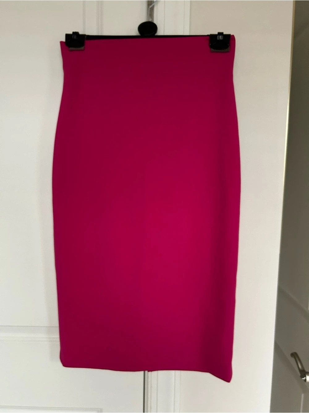 Zara Midi Skirt in Pink Size Medium